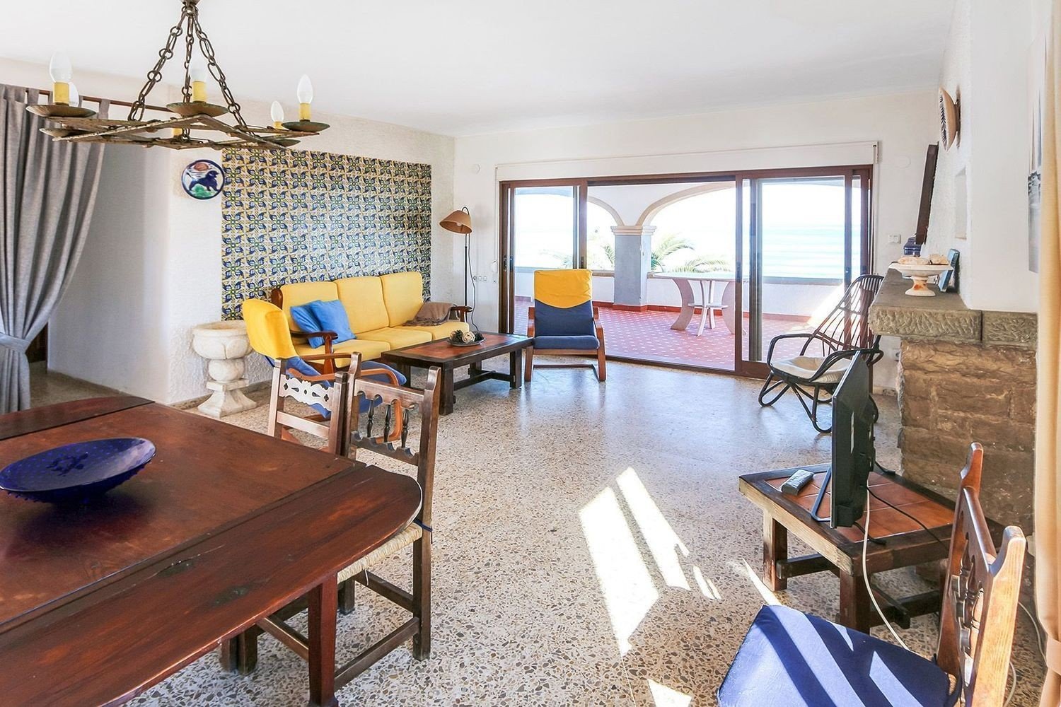 Villa a Denia, Alicante, Spagna 8 camere da letto, 286 mq. N° 198207