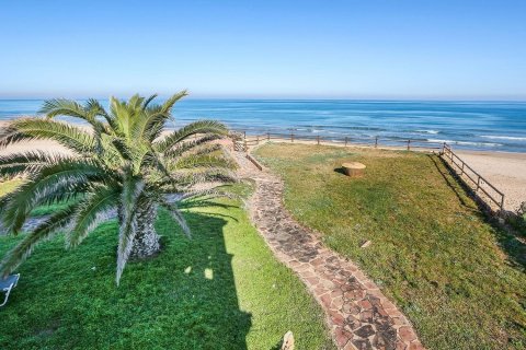 Villa a Denia, Alicante, Spagna 8 camere da letto, 286 mq. N° 198207
