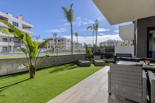 Villa in Alicante, Spain 2 bedrooms,  No. 198879