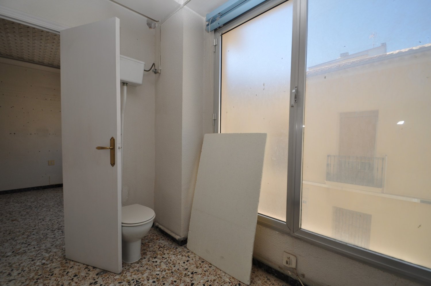 Apartment in Pinoso, Alicante, Spain 5 bedrooms, 220 sq.m. No. 198940
