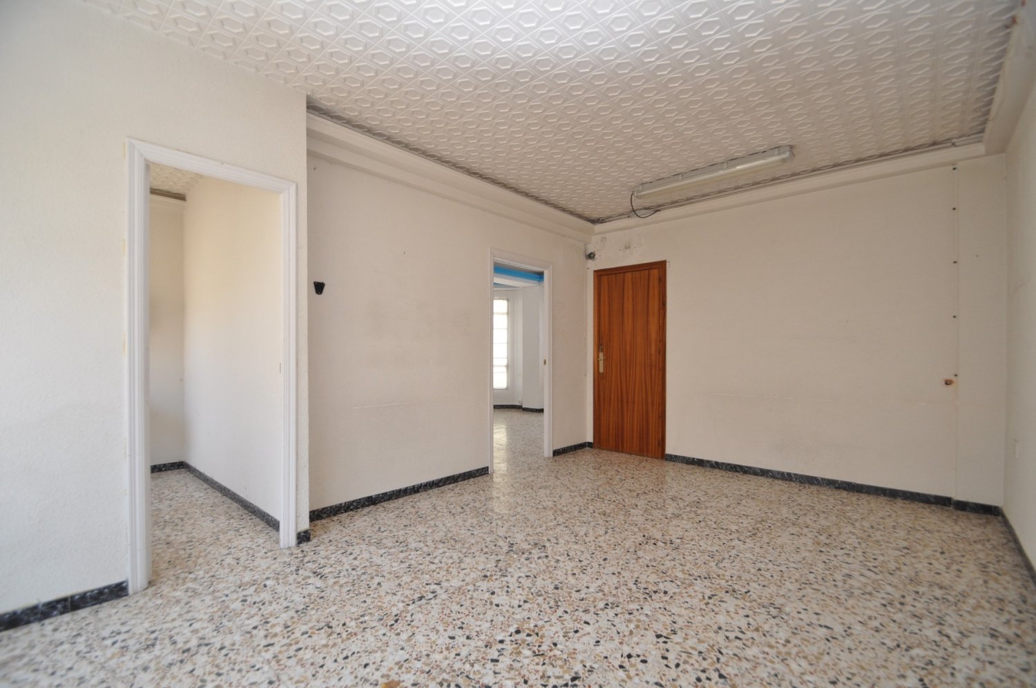 Apartment in Pinoso, Alicante, Spain 5 bedrooms, 220 sq.m. No. 198940