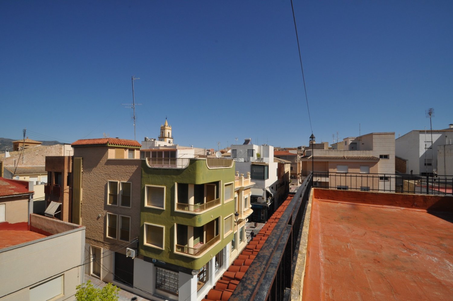 Apartment in Pinoso, Alicante, Spain 5 bedrooms, 220 sq.m. No. 198940