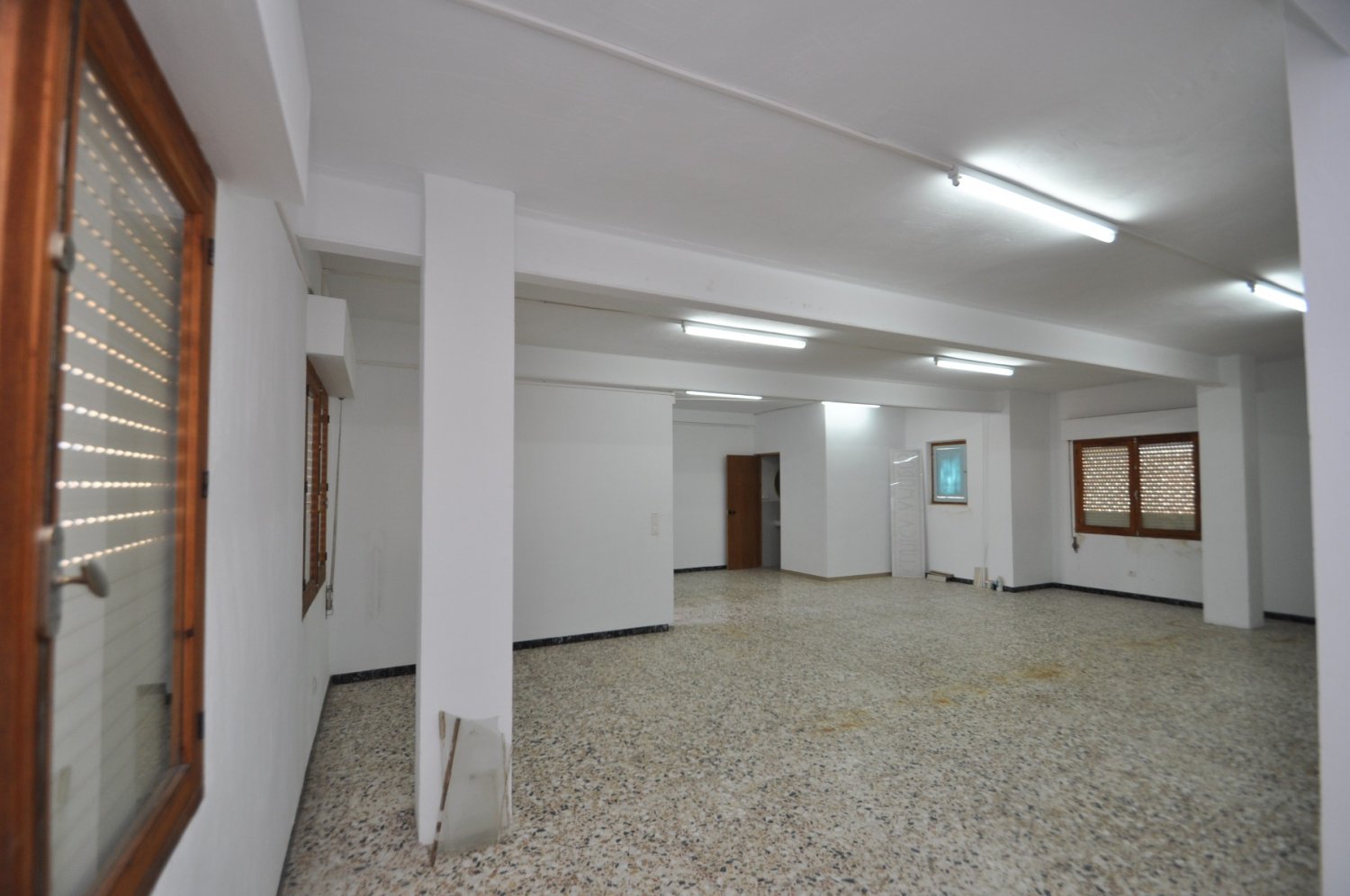 Apartment in Pinoso, Alicante, Spain 5 bedrooms, 220 sq.m. No. 198940