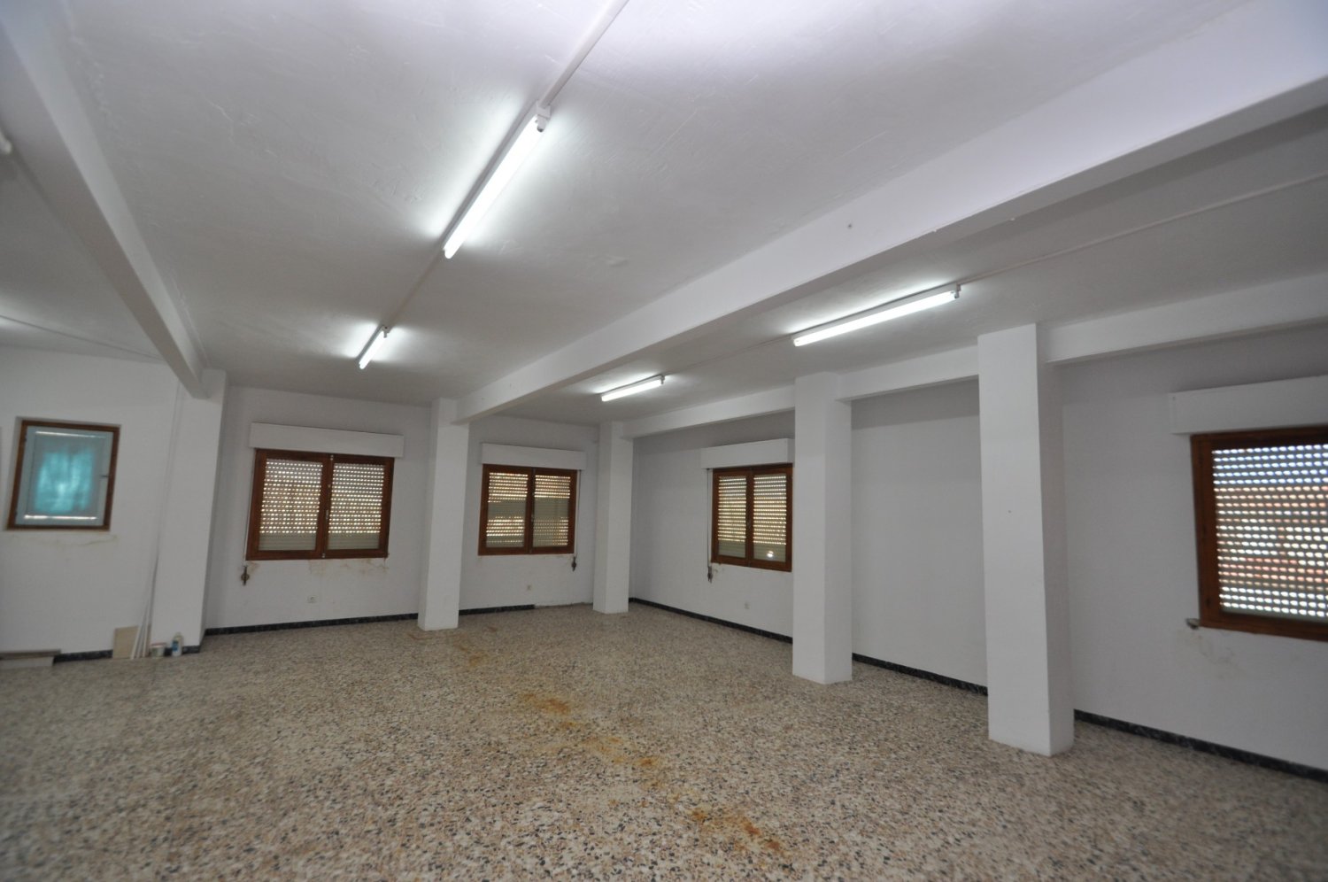 Apartment in Pinoso, Alicante, Spain 5 bedrooms, 220 sq.m. No. 198940