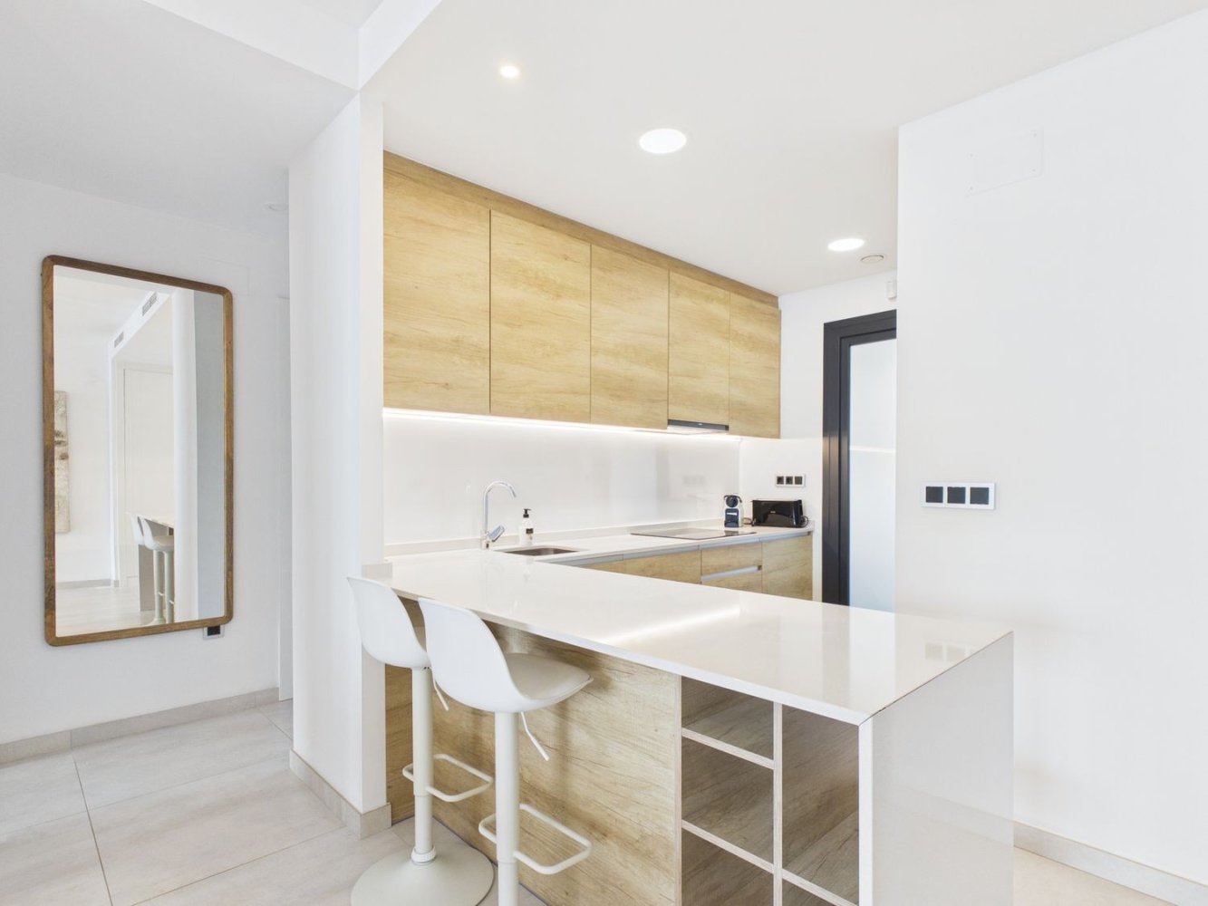 Apartamento en Benidorm, Alicante, España 2 dormitorios, 105 m2 No. 197961