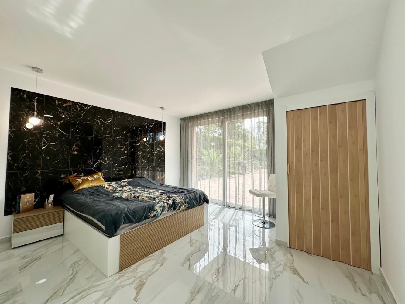 Villa en Petrer, Alicante, España 5 dormitorios, 250 m2 No. 198933