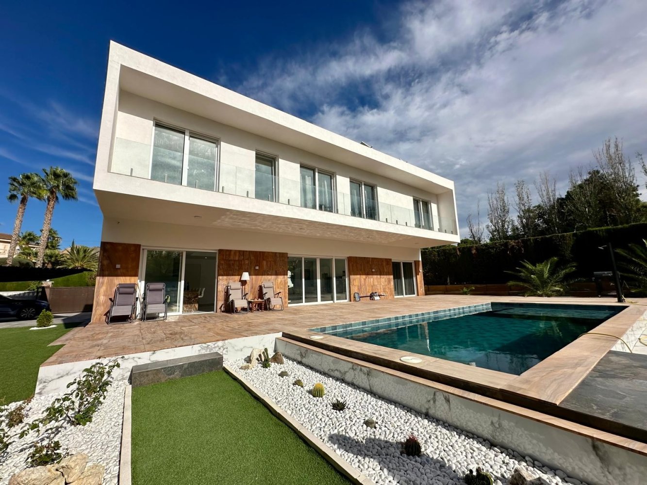 Villa en Petrer, Alicante, España 5 dormitorios, 250 m2 No. 198933