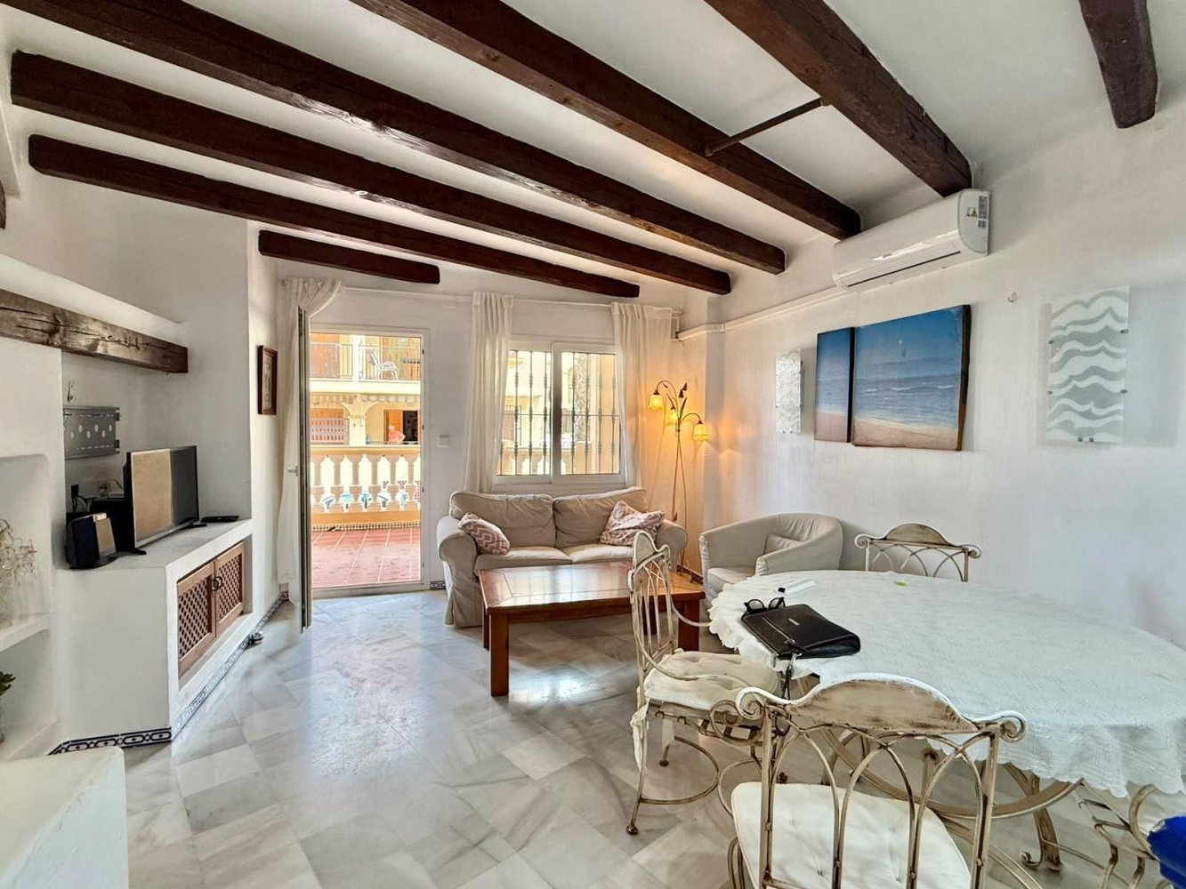 Apartamento en Torrevieja, Alicante, España 2 dormitorios, 66 m2 No. 199190