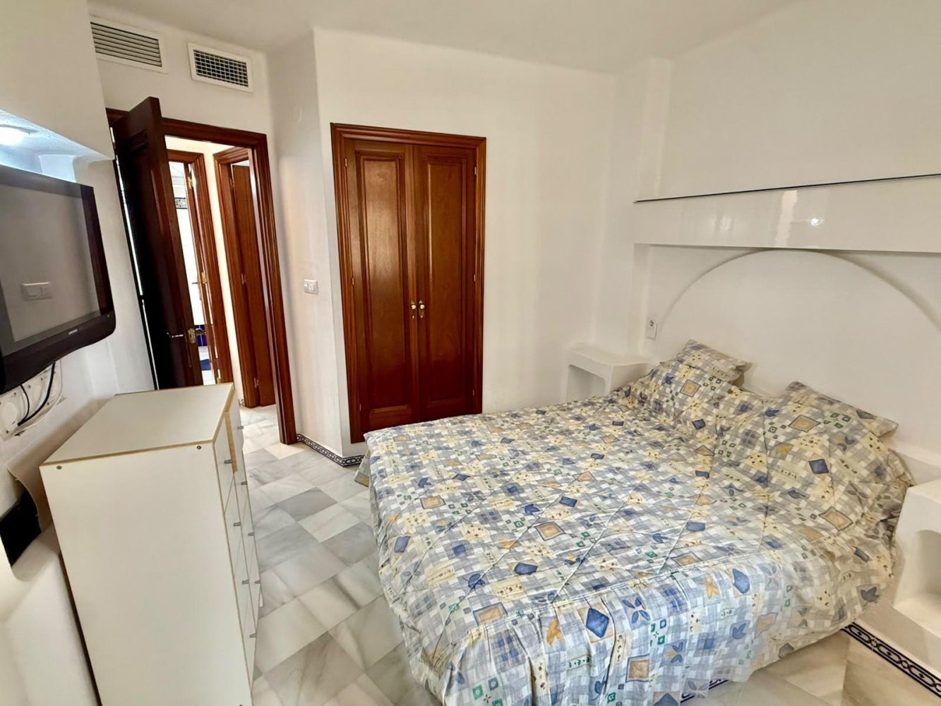 Apartamento en Torrevieja, Alicante, España 2 dormitorios, 66 m2 No. 199190