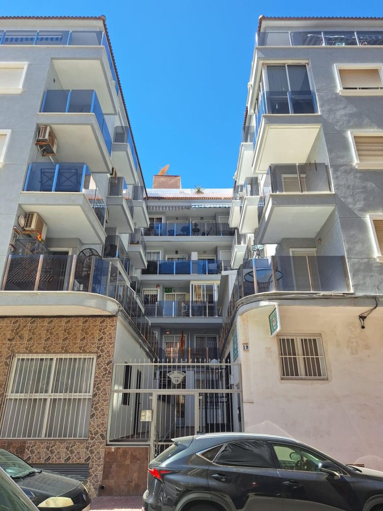 Penthouse w Torrevieja, Alicante, Hiszpania 1 sypialnia,  nr 197036