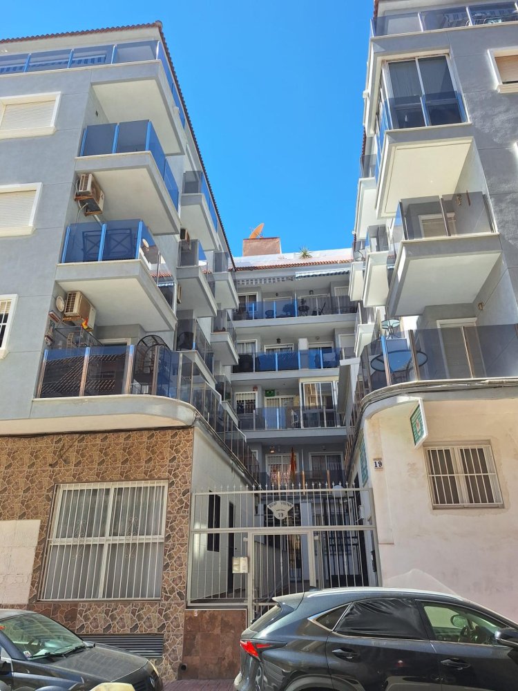 Penthouse w Torrevieja, Alicante, Hiszpania 1 sypialnia,  nr 197036