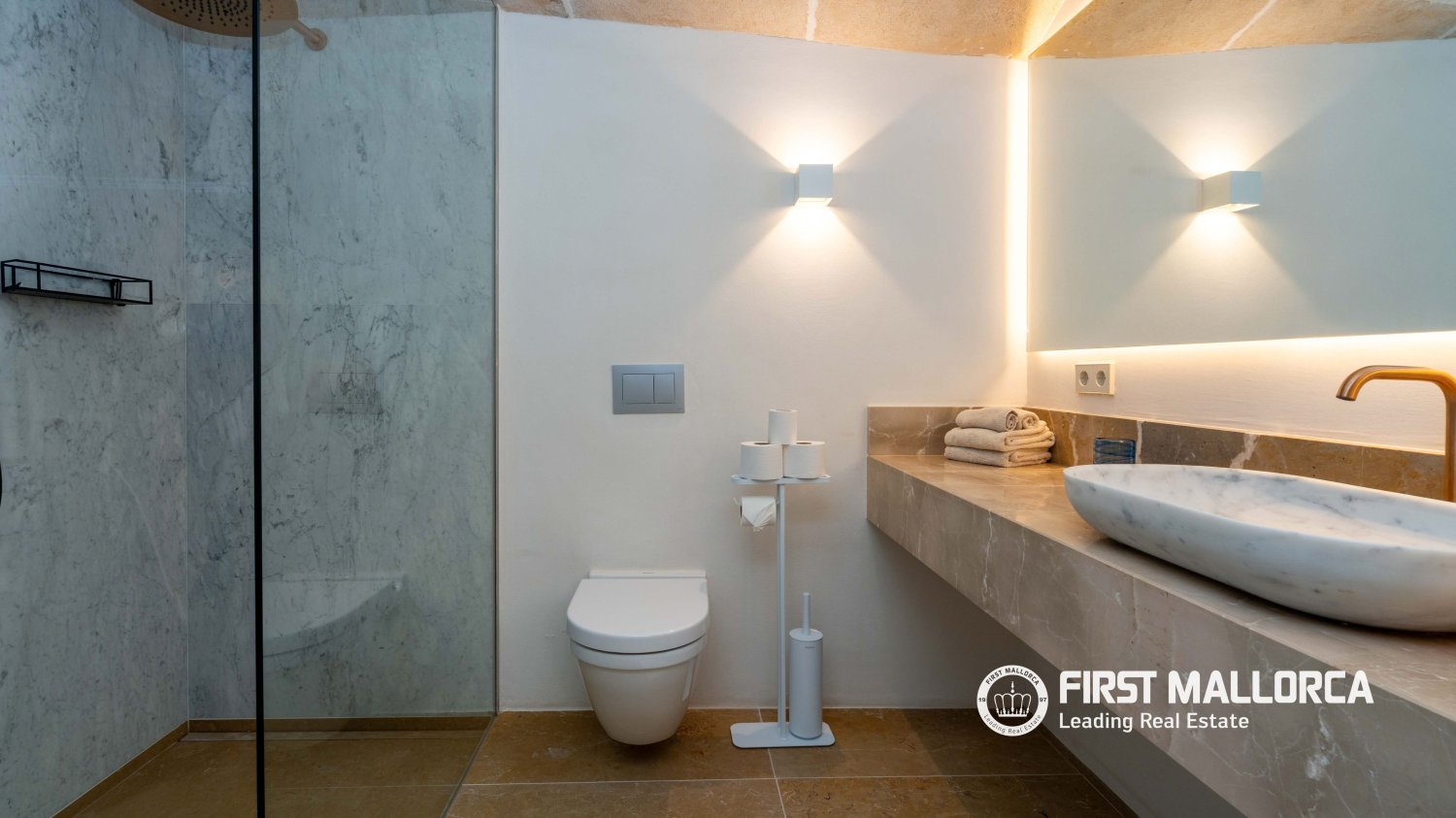Apartamento en Palma de Mallorca, Mallorca, España 3 dormitorios, 360 m2 No. 195950