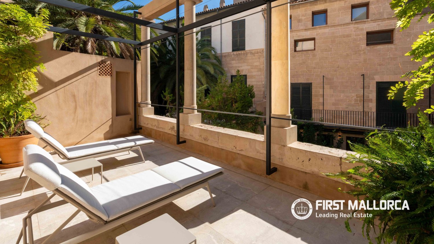 Apartamento en Palma de Mallorca, Mallorca, España 3 dormitorios, 360 m2 No. 195950