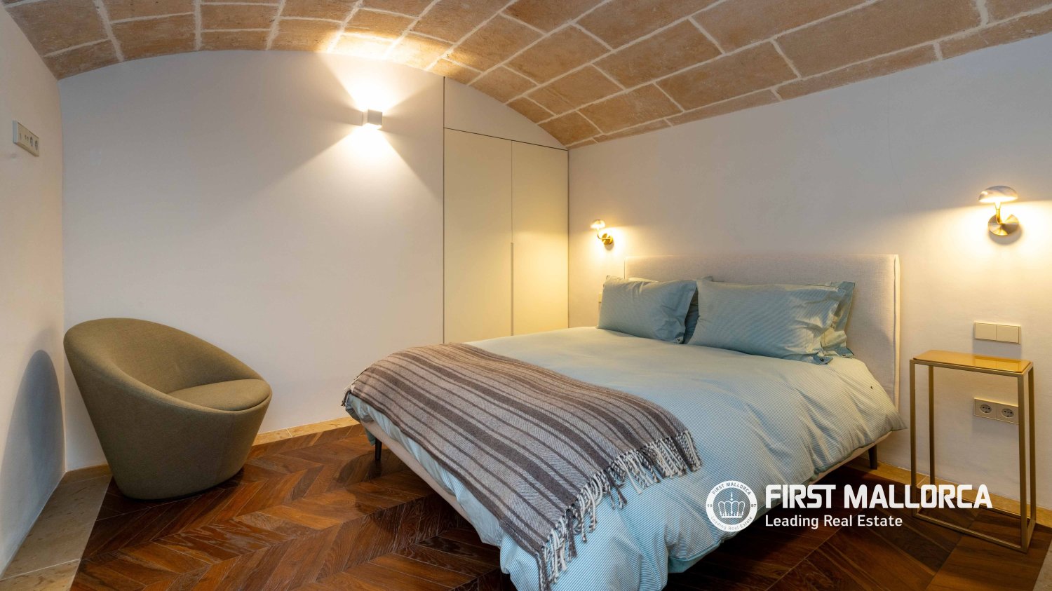 Apartamento en Palma de Mallorca, Mallorca, España 3 dormitorios, 360 m2 No. 195950