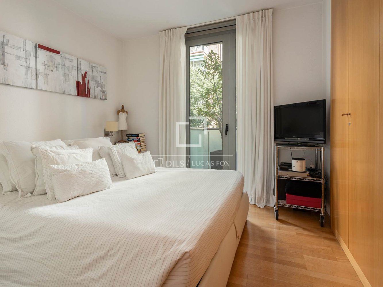 Apartment à Barcelona, Espagne 4 chambres, 110 m2 No. 200012