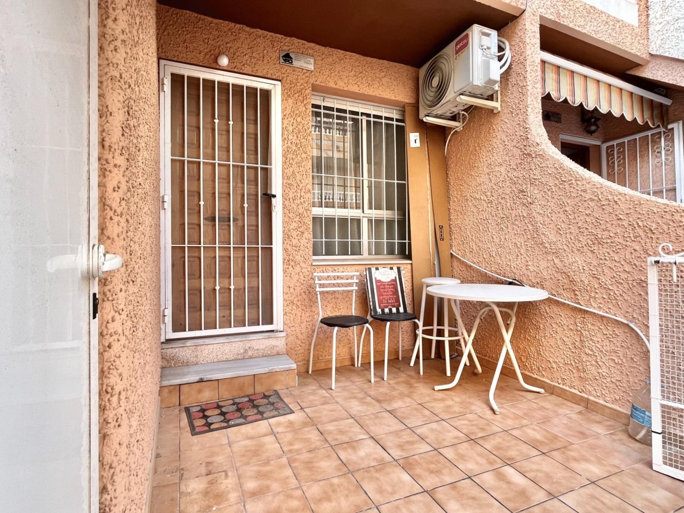 Bungalo Torrevieja, Alicante, Spānijā 2 istabas, 61 m2 Nr. 199811