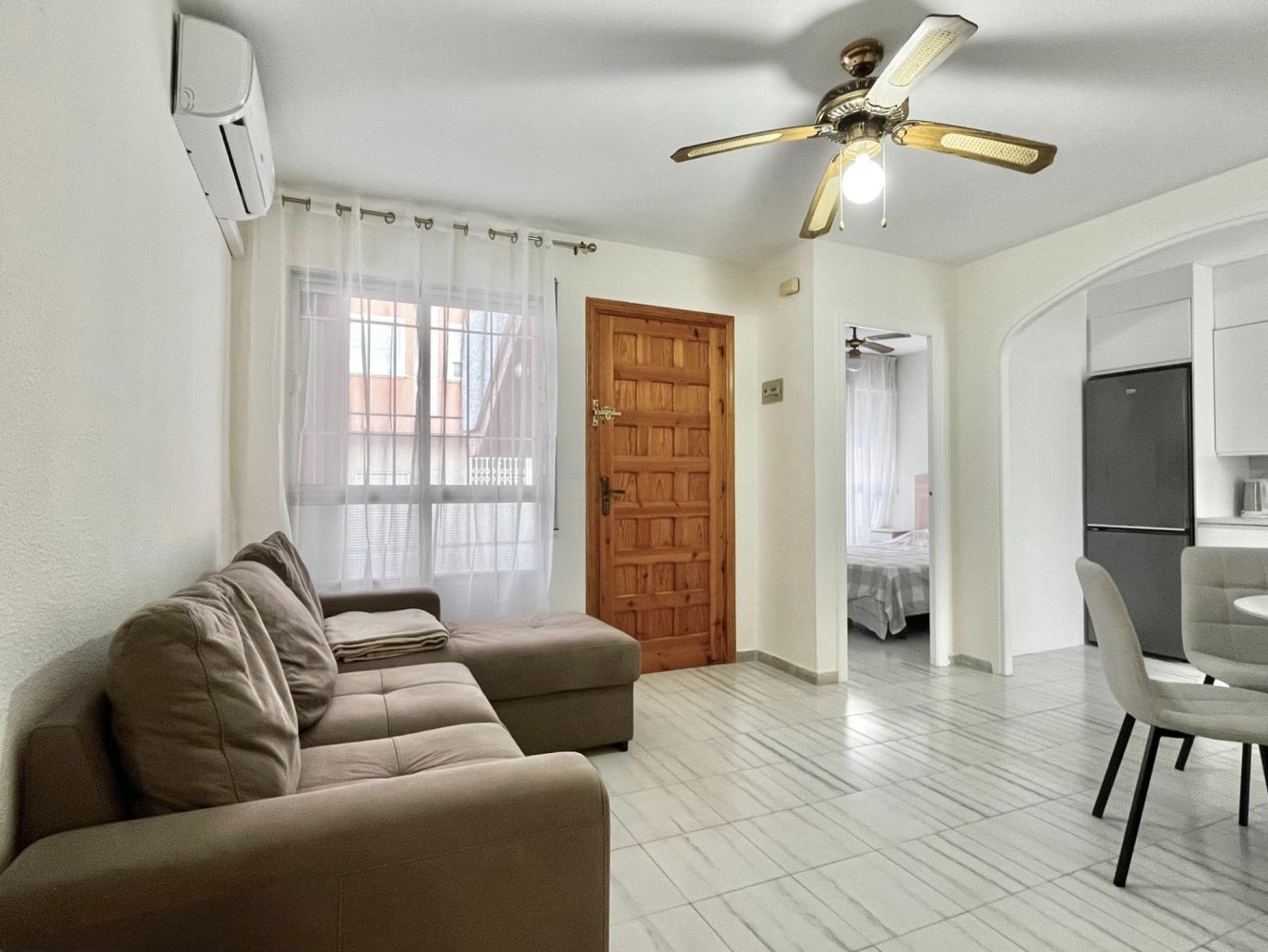 Bungalo Torrevieja, Alicante, Spānijā 2 istabas, 61 m2 Nr. 199811