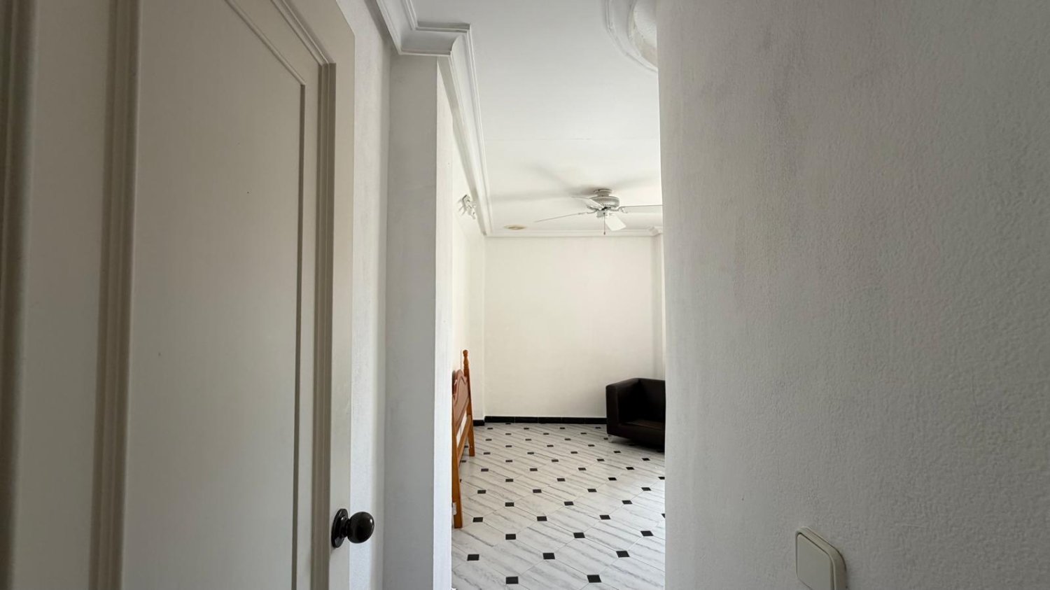 Apartment in Torrevieja, Alicante, Spain 3 bedrooms, 87 sq.m. No. 197436