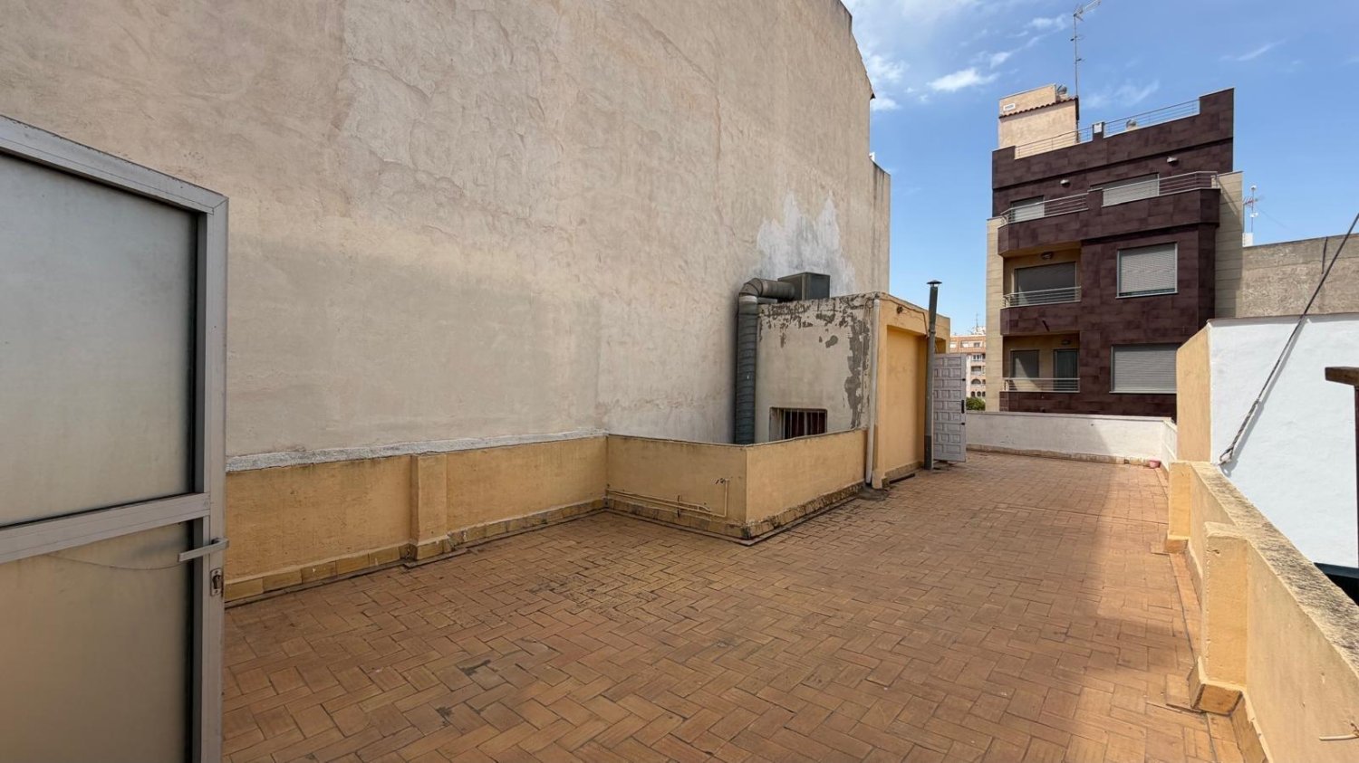 Apartment in Torrevieja, Alicante, Spain 3 bedrooms, 87 sq.m. No. 197436