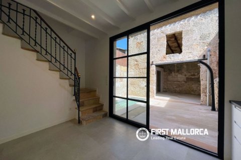 Villa en Sineu, Mallorca, España 3 dormitorios, 184 m2 No. 167786
