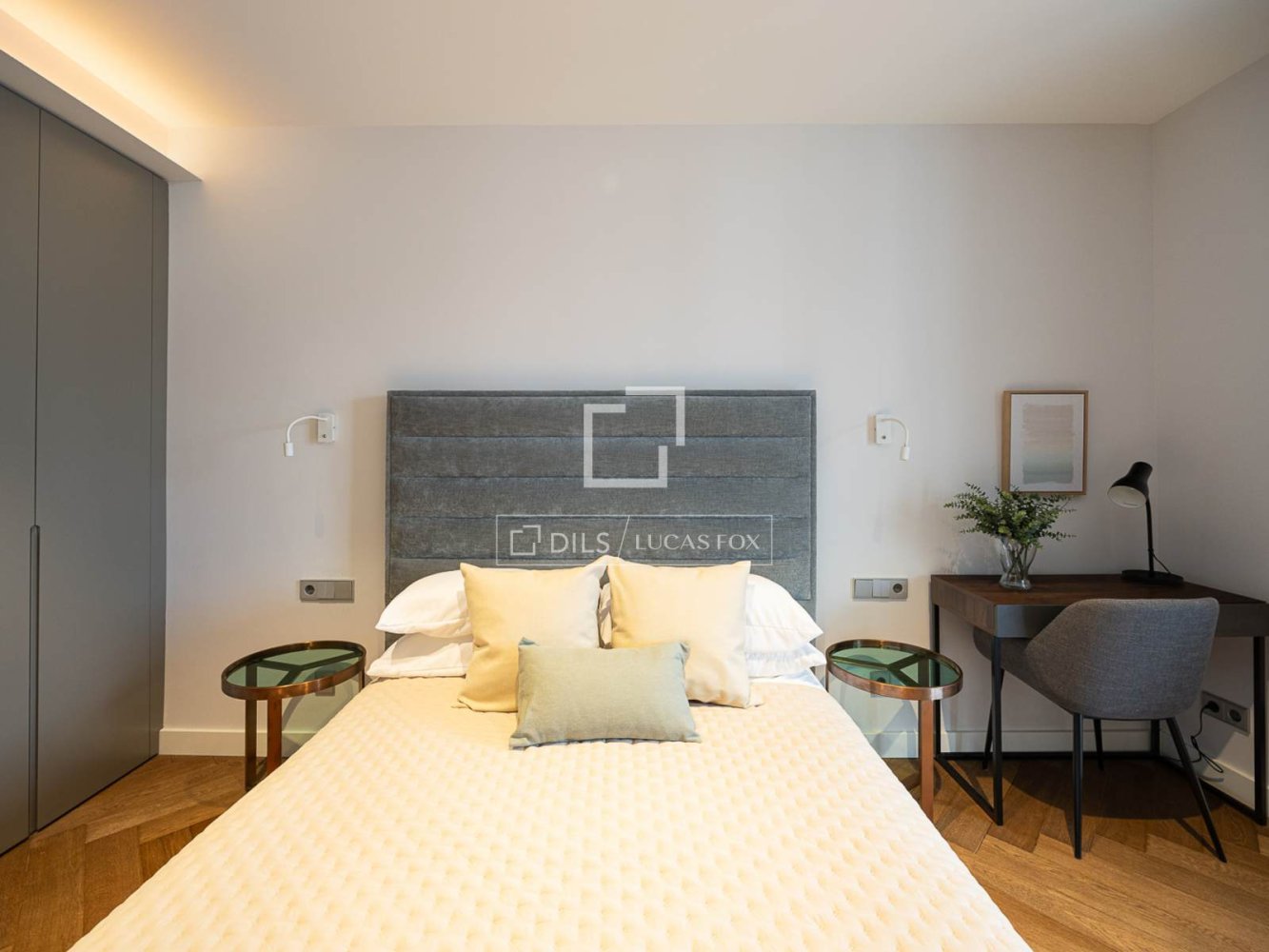 Apartment à Barcelona, Espagne 3 chambres, 147 m2 No. 199173