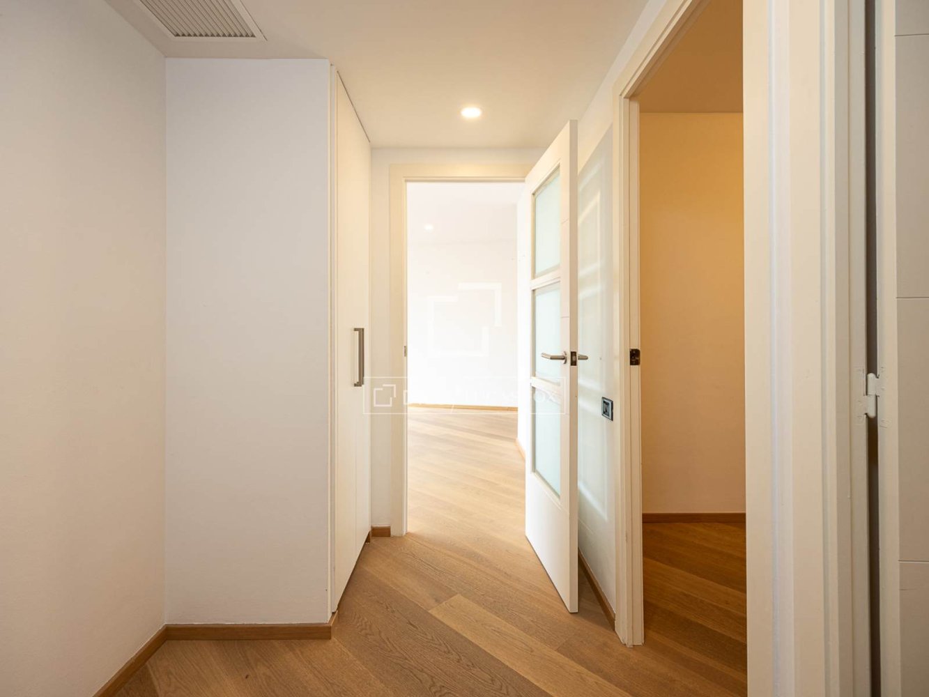 Apartamento en Barcelona, España 3 dormitorios, 105 m2 No. 198491
