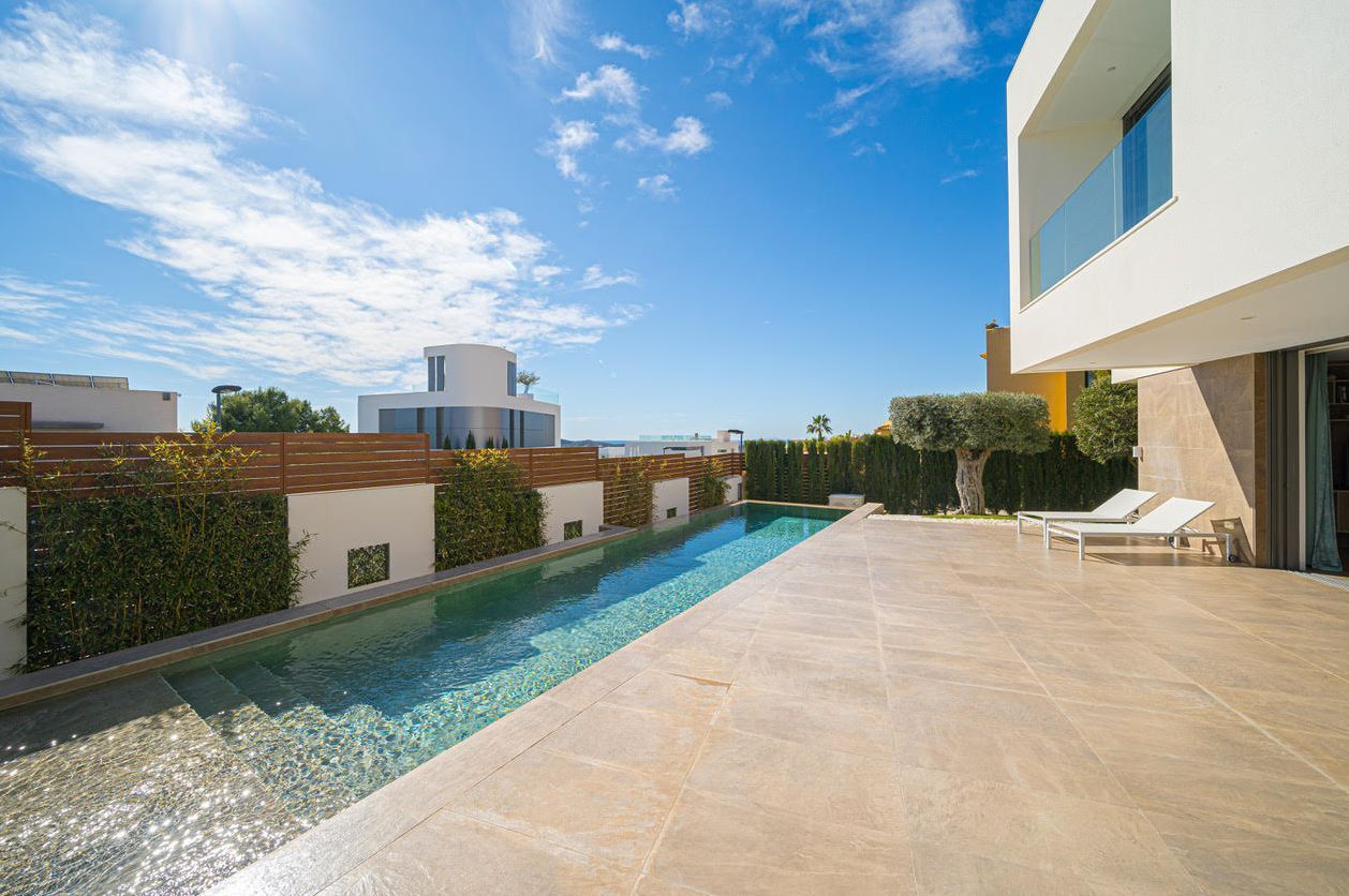 Villa a Finestrat, Alicante, Spagna 6 camere da letto, 413 mq. N° 198190