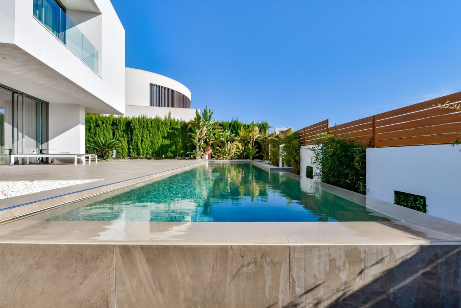 Villa a Finestrat, Alicante, Spagna 6 camere da letto, 413 mq. N° 198190