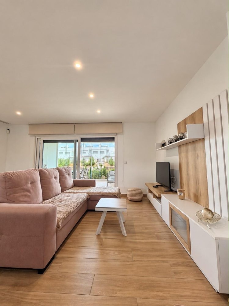 Bungalow à Orihuela, Alicante, Espagne 2 chambres, 89 m2 No. 199181