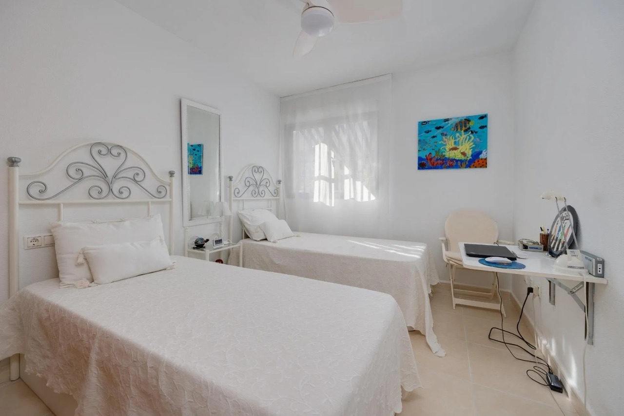 Appartamento a Torrevieja, Alicante, Spagna 3 camere da letto, 90 mq. N° 198312