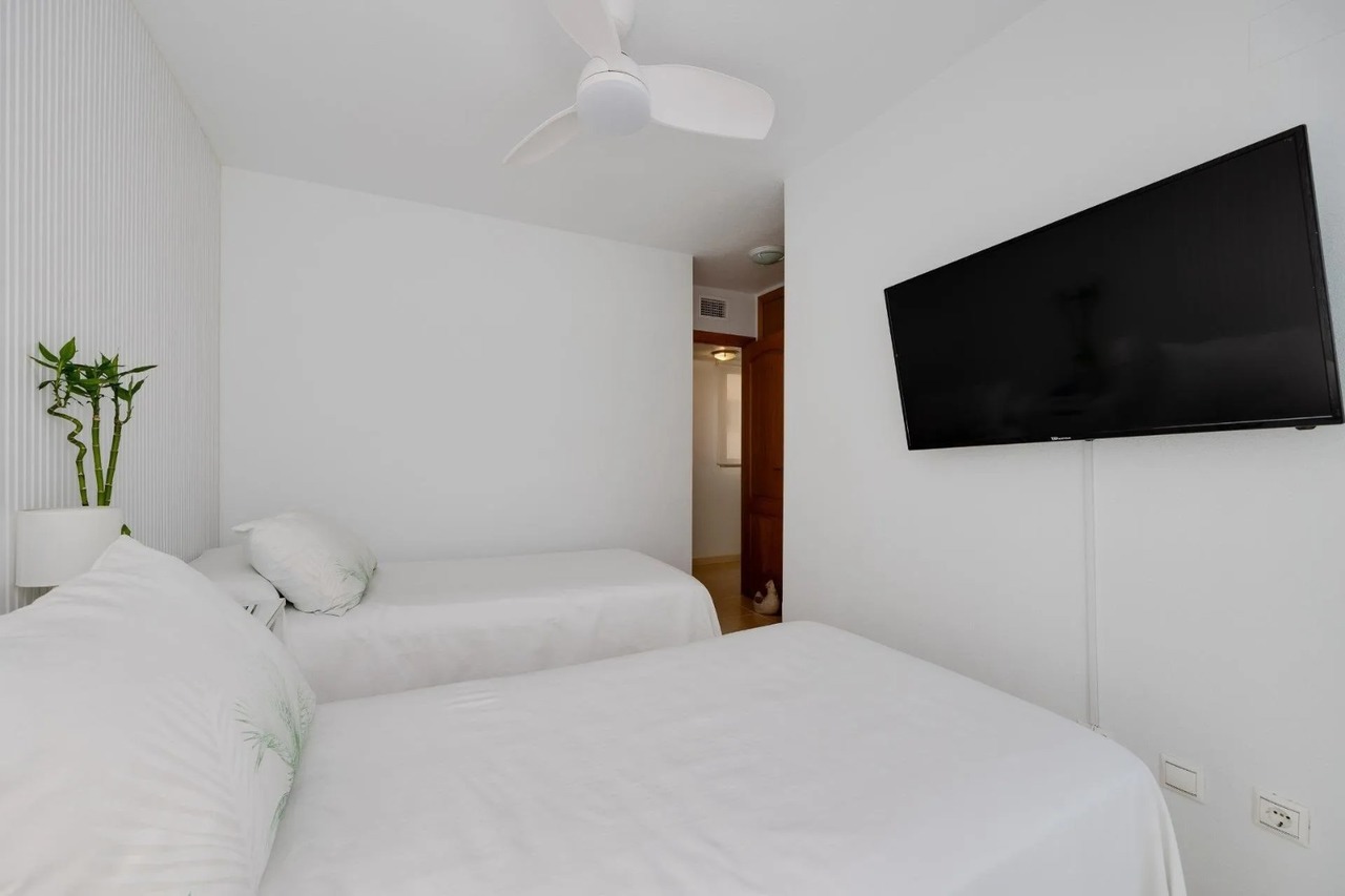 Appartamento a Torrevieja, Alicante, Spagna 3 camere da letto, 90 mq. N° 198312