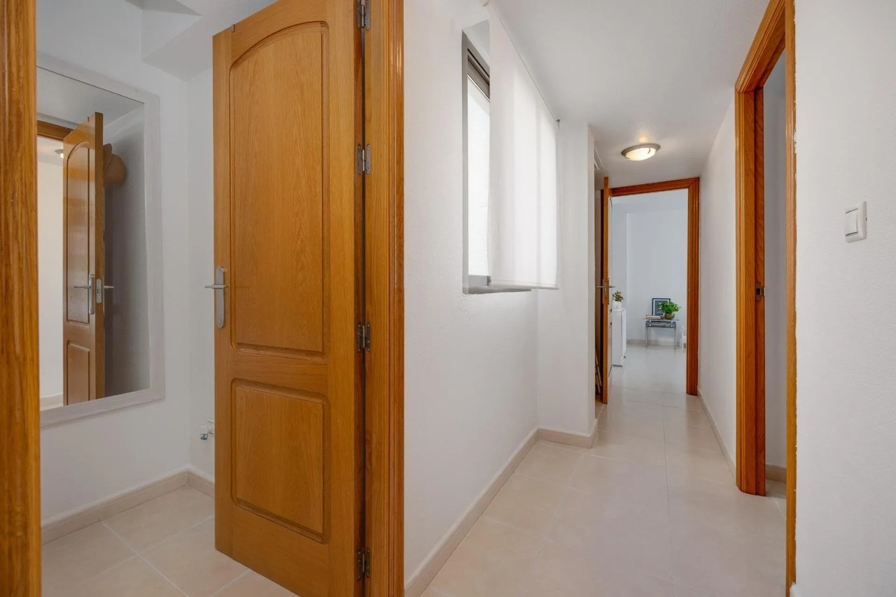 Appartamento a Torrevieja, Alicante, Spagna 3 camere da letto, 90 mq. N° 198312