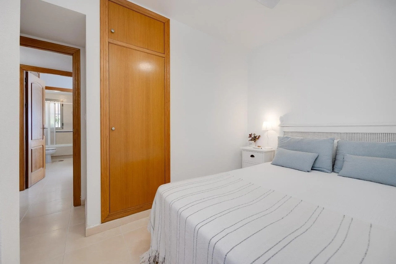 Appartamento a Torrevieja, Alicante, Spagna 3 camere da letto, 90 mq. N° 198312