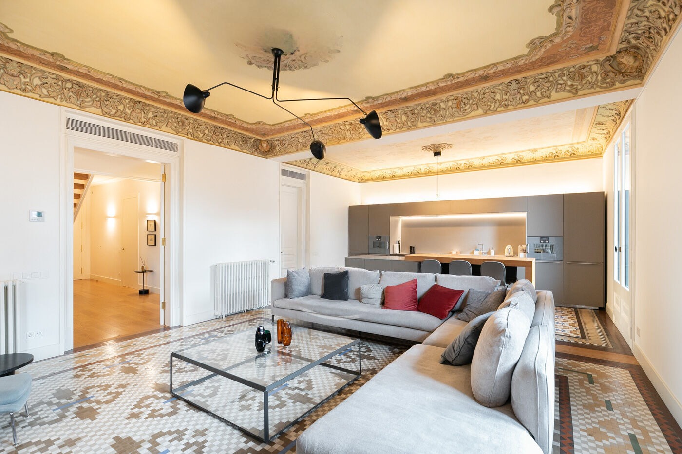 Apartment à Barcelona, Espagne 4 chambres,  No. 197060
