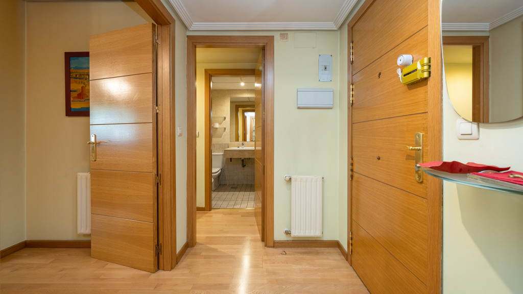 Apartamento en Madrid, España 2 dormitorios, 104 m2 No. 124559