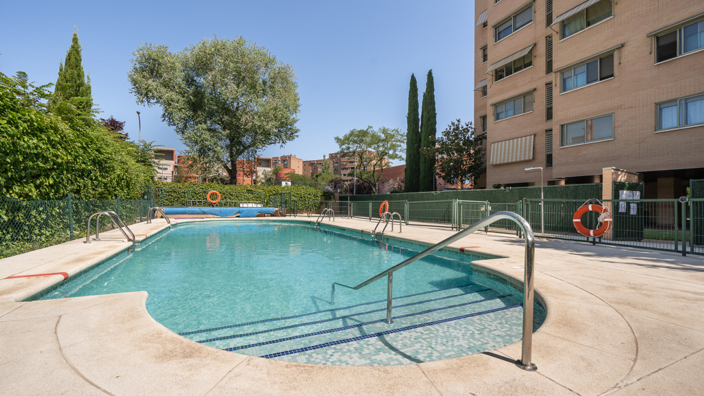 Apartamento en Madrid, España 2 dormitorios, 104 m2 No. 124559