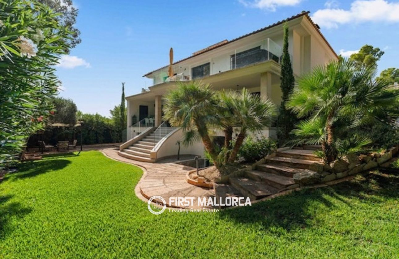 Villa a Santa Ponsa, Mallorca, Spagna 4 camere da letto, 385 mq. N° 198181