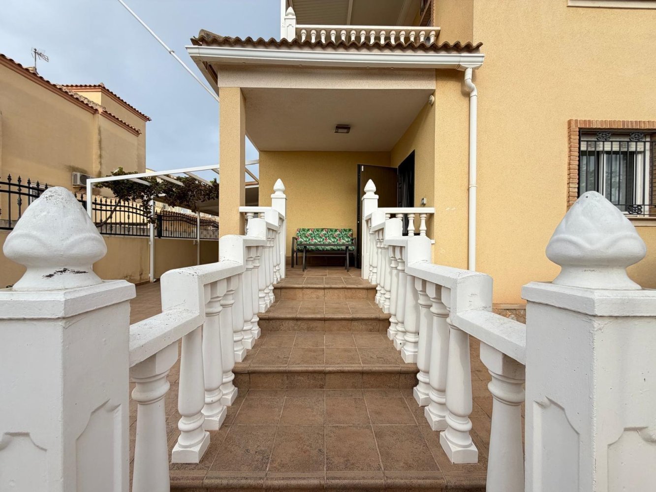 Villa i Alicante, Spanien 4 sovrum, 133 kvm. Nr. 198460