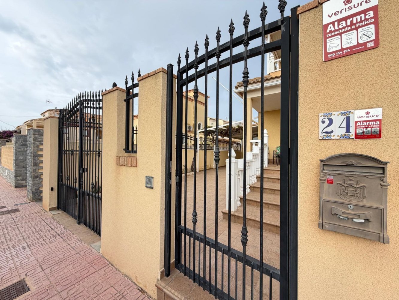 Villa i Alicante, Spanien 4 sovrum, 133 kvm. Nr. 198460