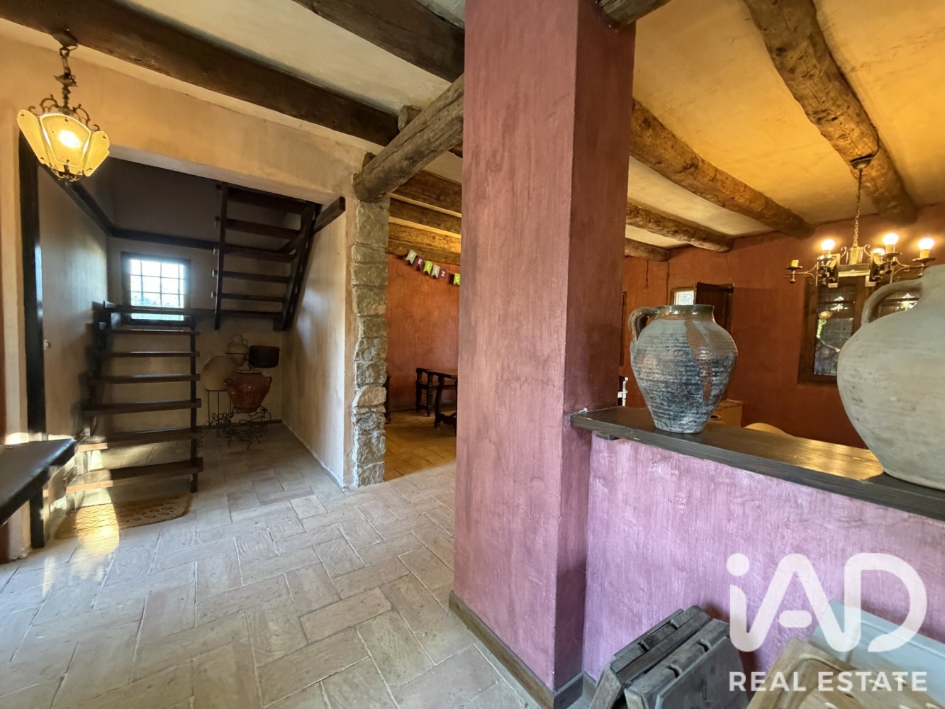 House in Lleida, Spain 4 bedrooms, 277 sq.m. No. 199625