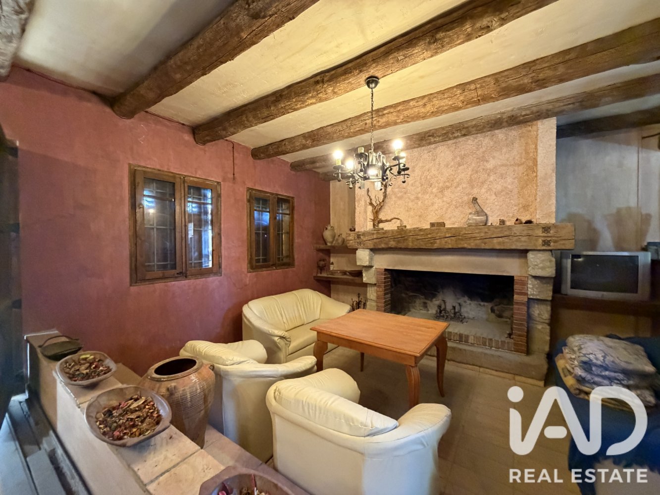 House in Lleida, Spain 4 bedrooms, 277 sq.m. No. 199625
