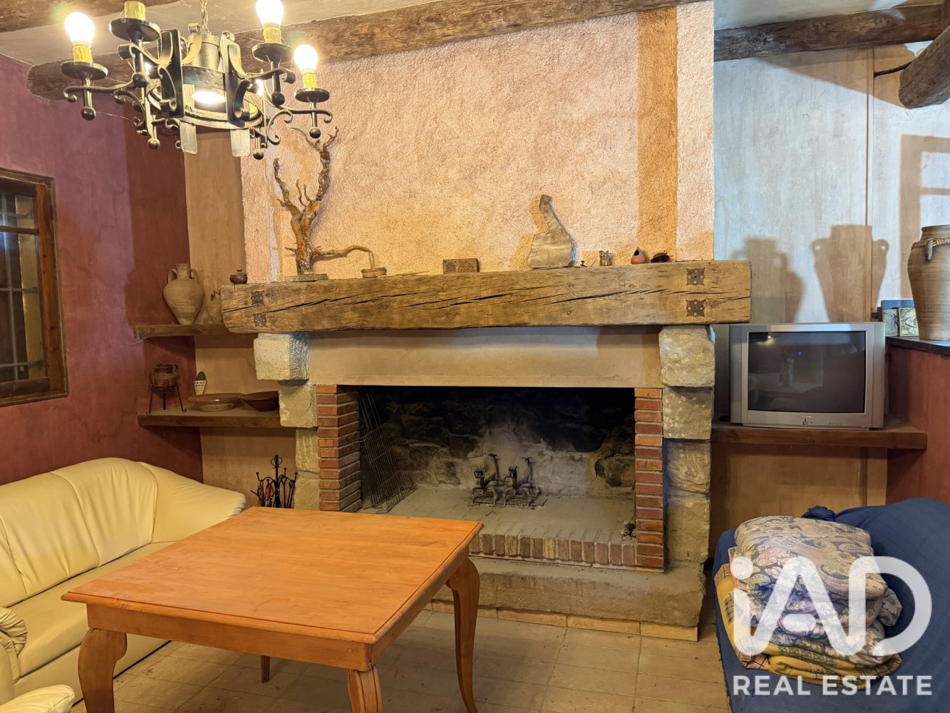 House in Lleida, Spain 4 bedrooms, 277 sq.m. No. 199625