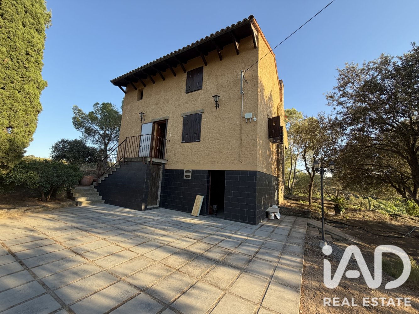 House in Lleida, Spain 4 bedrooms, 277 sq.m. No. 199625