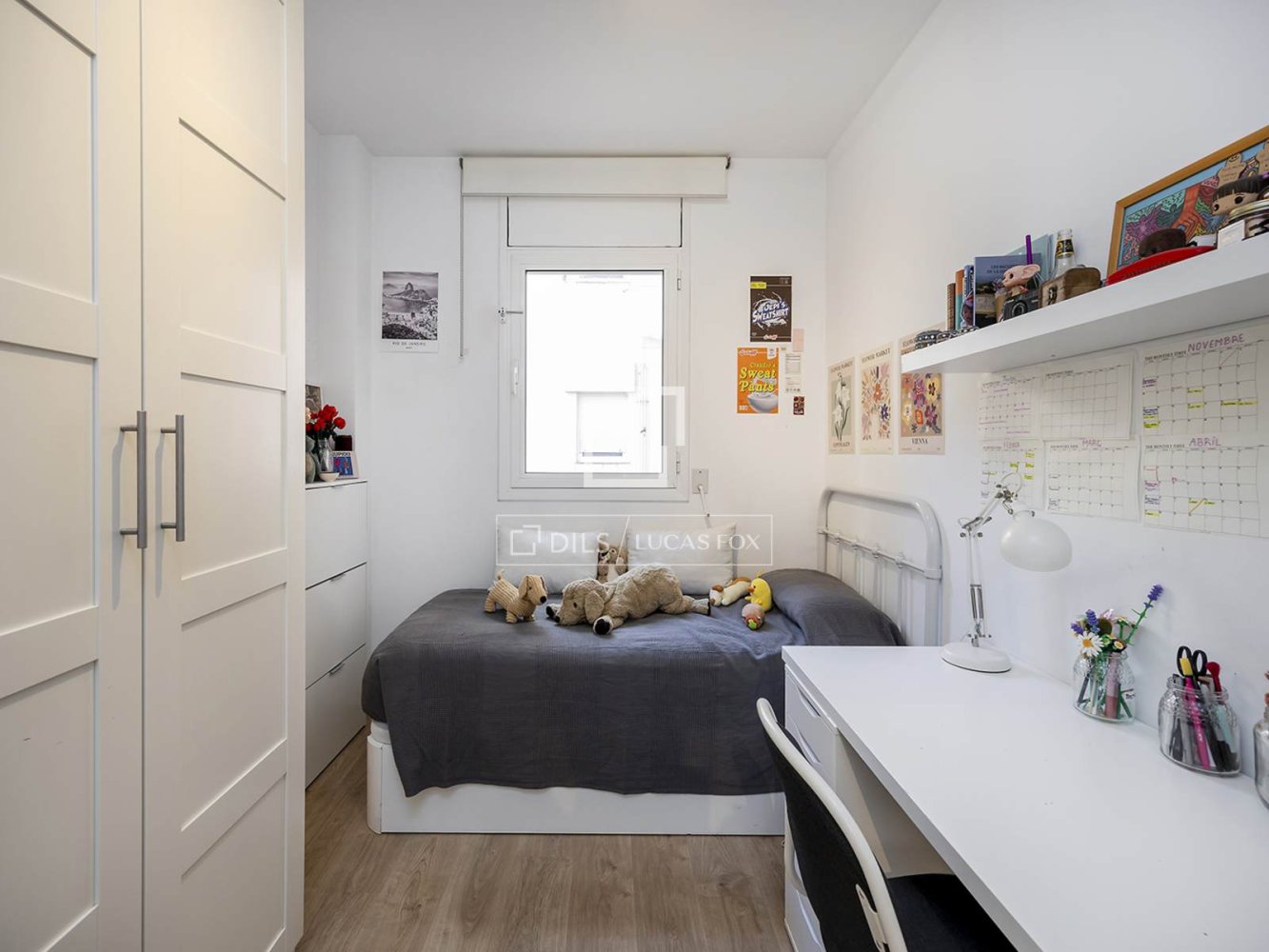 Apartment à Barcelona, Espagne 4 chambres, 98 m2 No. 200011