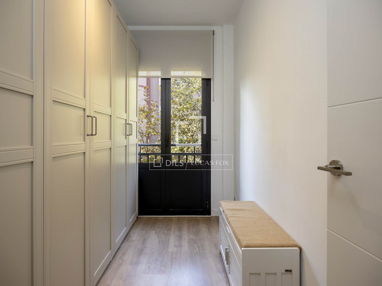 Apartment à Barcelona, Espagne 4 chambres, 98 m2 No. 200011