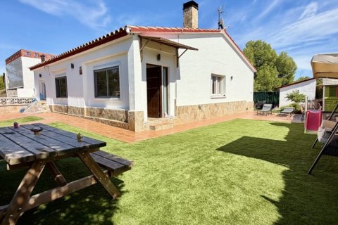 Māja La Bisbal Del Penedes, Tarragona, Spānijā 4 istabas, 120 m2 Nr. 197805