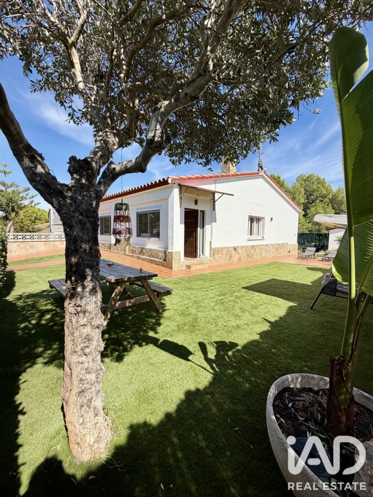 Māja La Bisbal Del Penedes, Tarragona, Spānijā 4 istabas, 120 m2 Nr. 197805