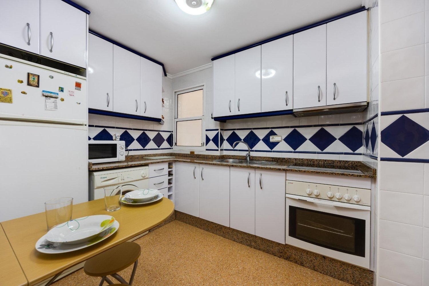 Квартира в Торревьеха, Аликанте, Испания 2 спальни, 80м2 №199807