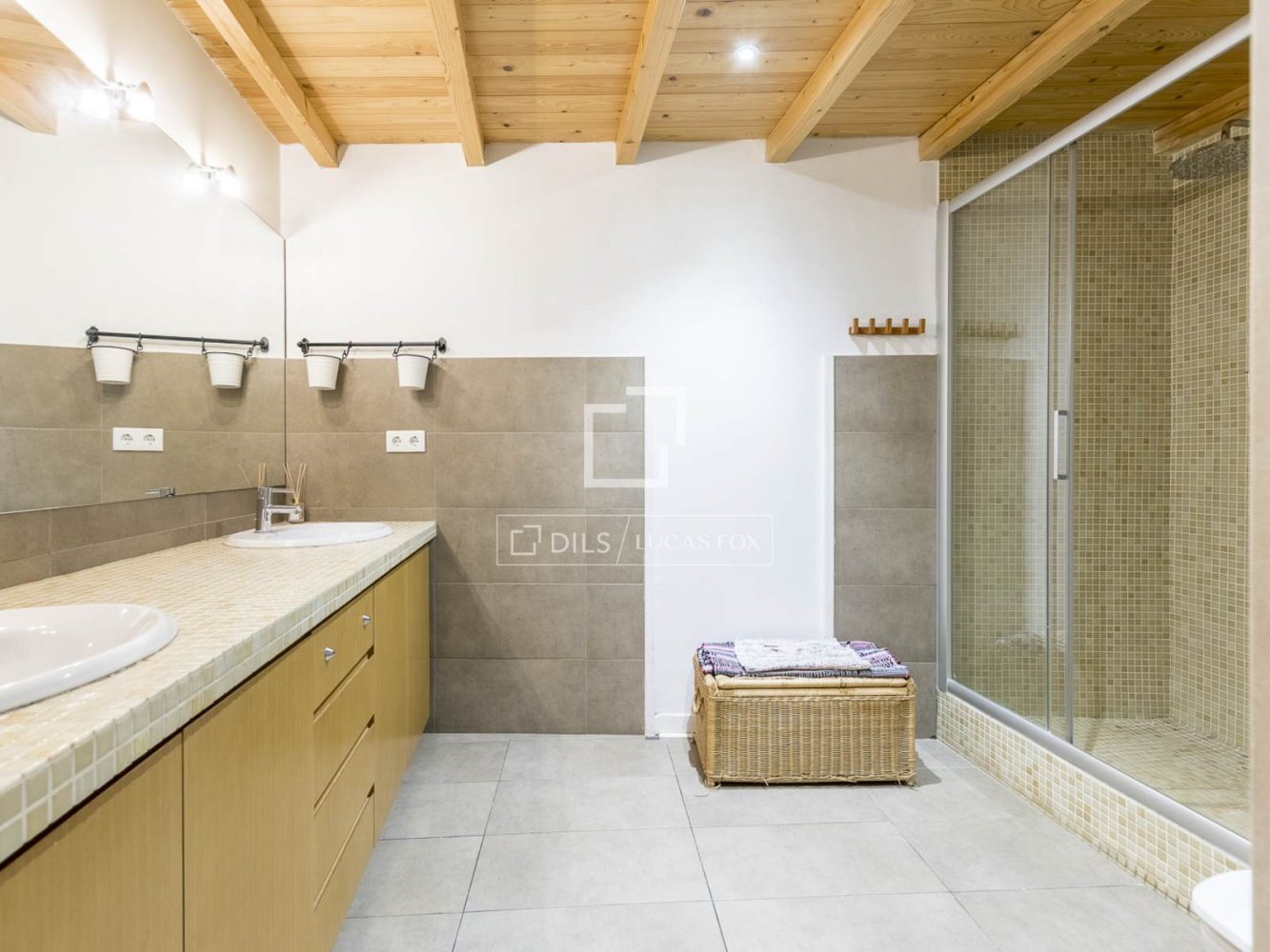 Apartment à Barcelona, Espagne 4 chambres, 195 m2 No. 199162