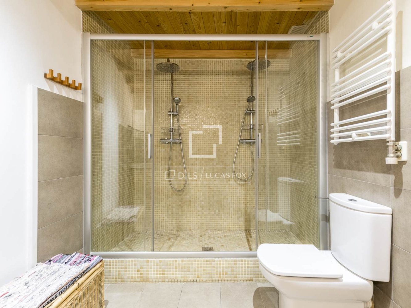 Apartment à Barcelona, Espagne 4 chambres, 195 m2 No. 199162